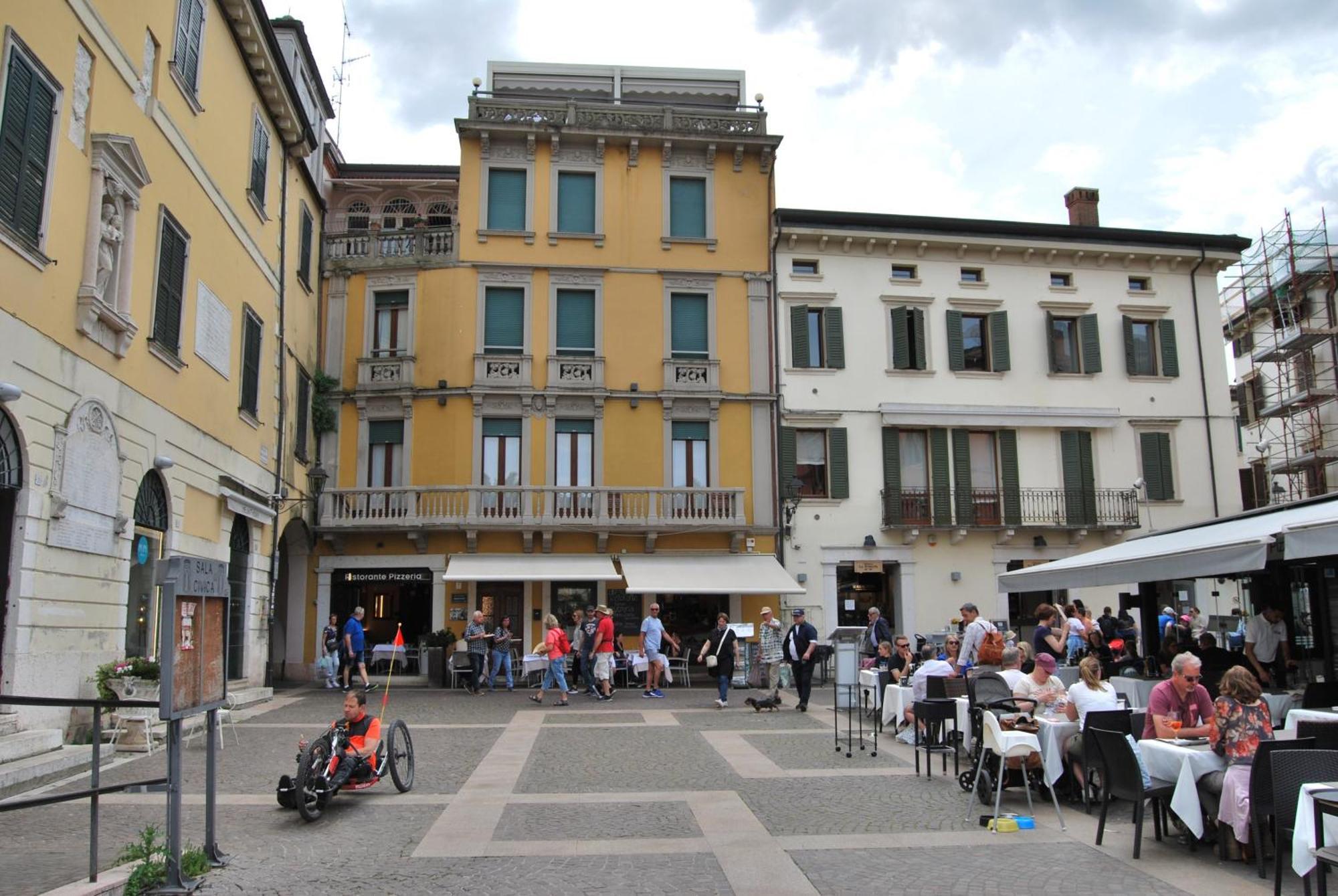 Apartmán Attic 1 Centro Storico Peschiera del Garda Exteriér fotografie